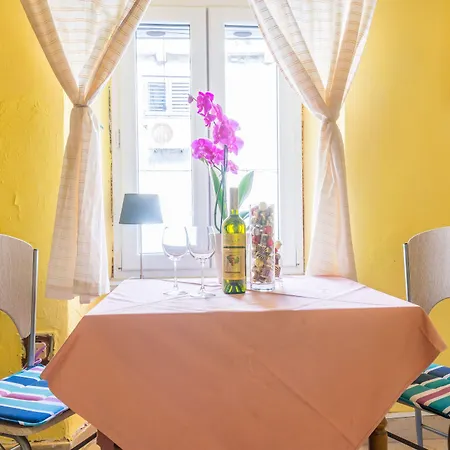 Joy Old Town شقة *