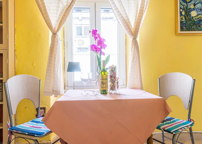 Joy Old Town Apartmán *